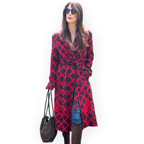 BCBGMaxazria COLLECTION Stunning Long Jacket       | Size: 6 | - Picture 9 of 12